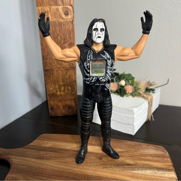 WCW Sting Power Fighters Handheld Game - Picture 5 of 5